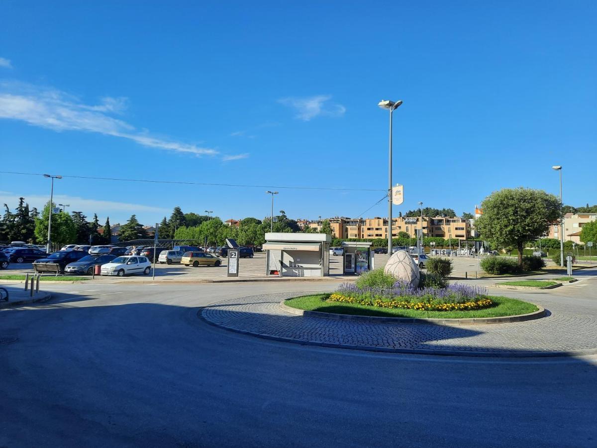 Апартаменти Parentium Town Center Пореч Екстер'єр фото